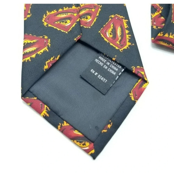 Vintage DC Comics SUPERMAN All Over Flaming S Logo Men's Polyester Necktie Tie - Picture 5 of 5
